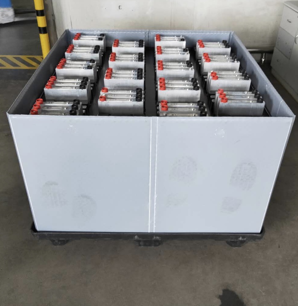 汽車(chē)零配件吸塑托盤(pán)