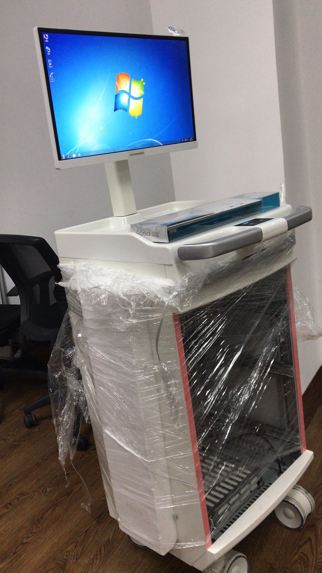 ABSO(sh)⚤-ABSϙC(j)