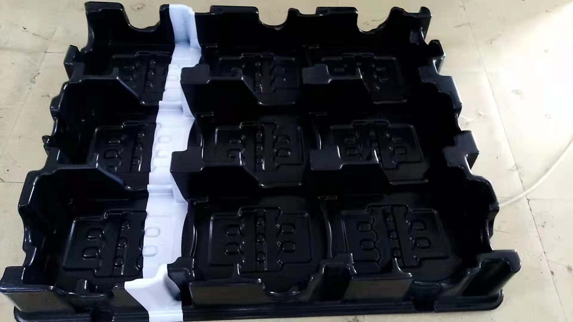 汽車變速箱吸塑托盤